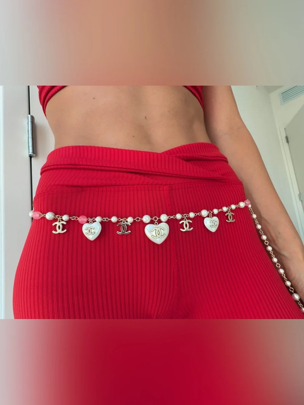 CHANEL Pink and White Pearl Heart Charm Belt